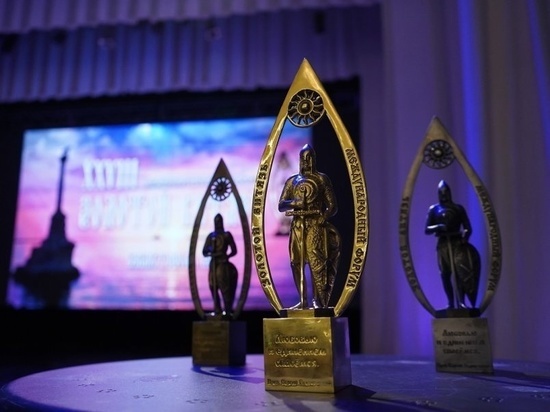 Артисты луганской муздрамы отправятся с концертной программой в Грозный