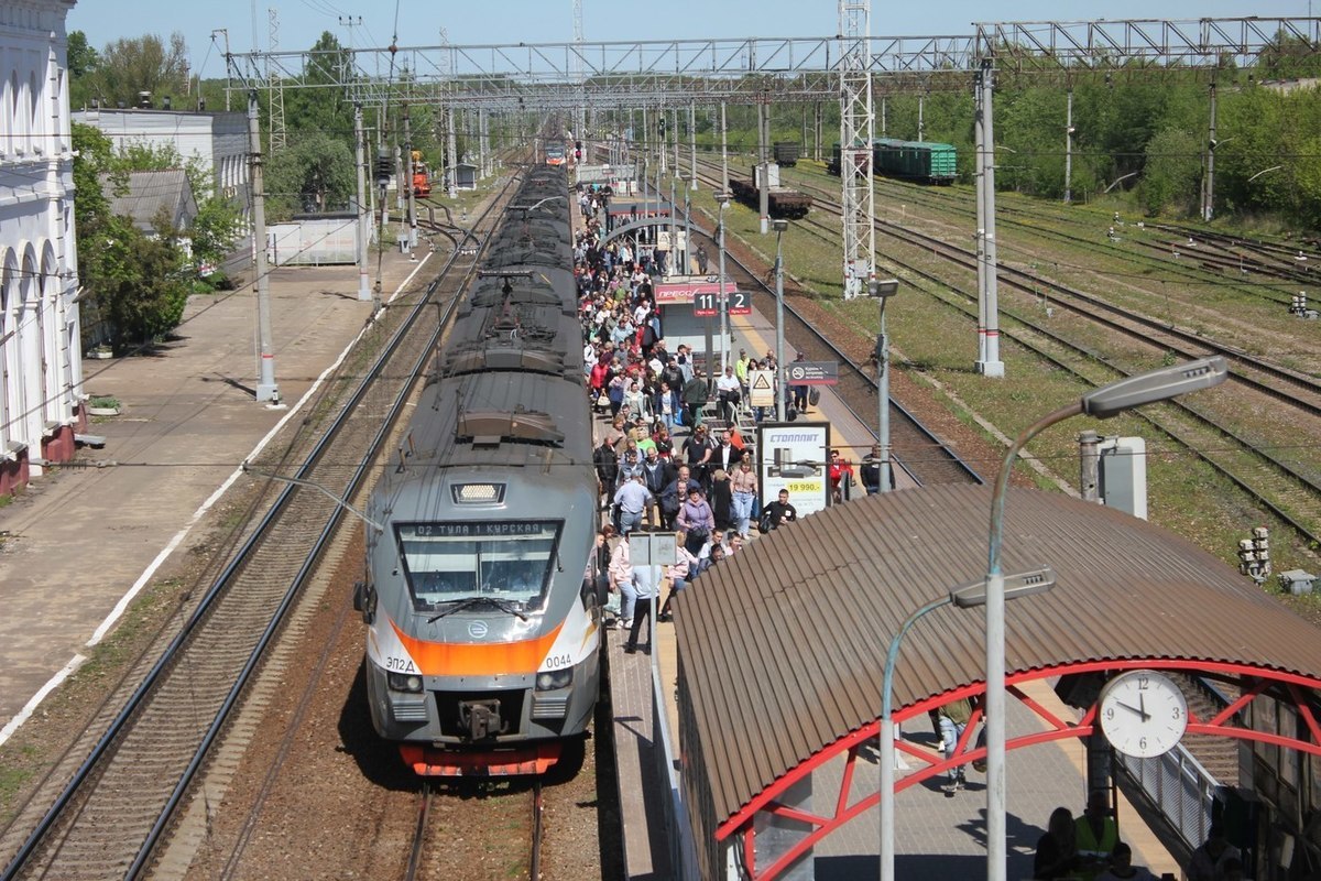 На железнодорожном вокзале Серпухова продолжаются рейды безопасности - МК  Серпухов