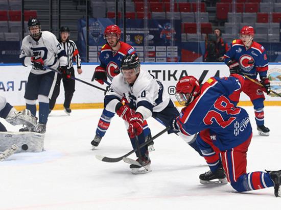 Хоккеисты &#34;Динамо&#34; из Анадыря стали серебряными призёрами НХЛ
