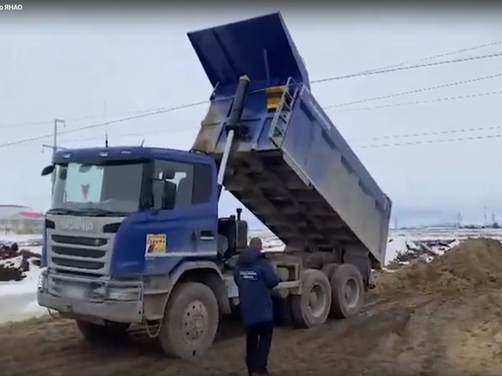 В Тазовском районе водитель самосвала задел кузовом провода и погиб от удара током