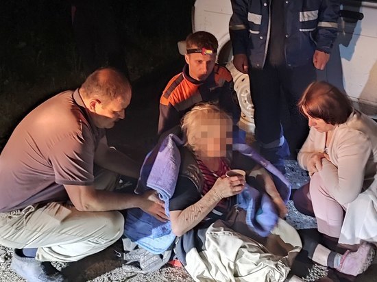 Спасатели Крымского района оказали помощь потерявшейся в лесу пенсионерке