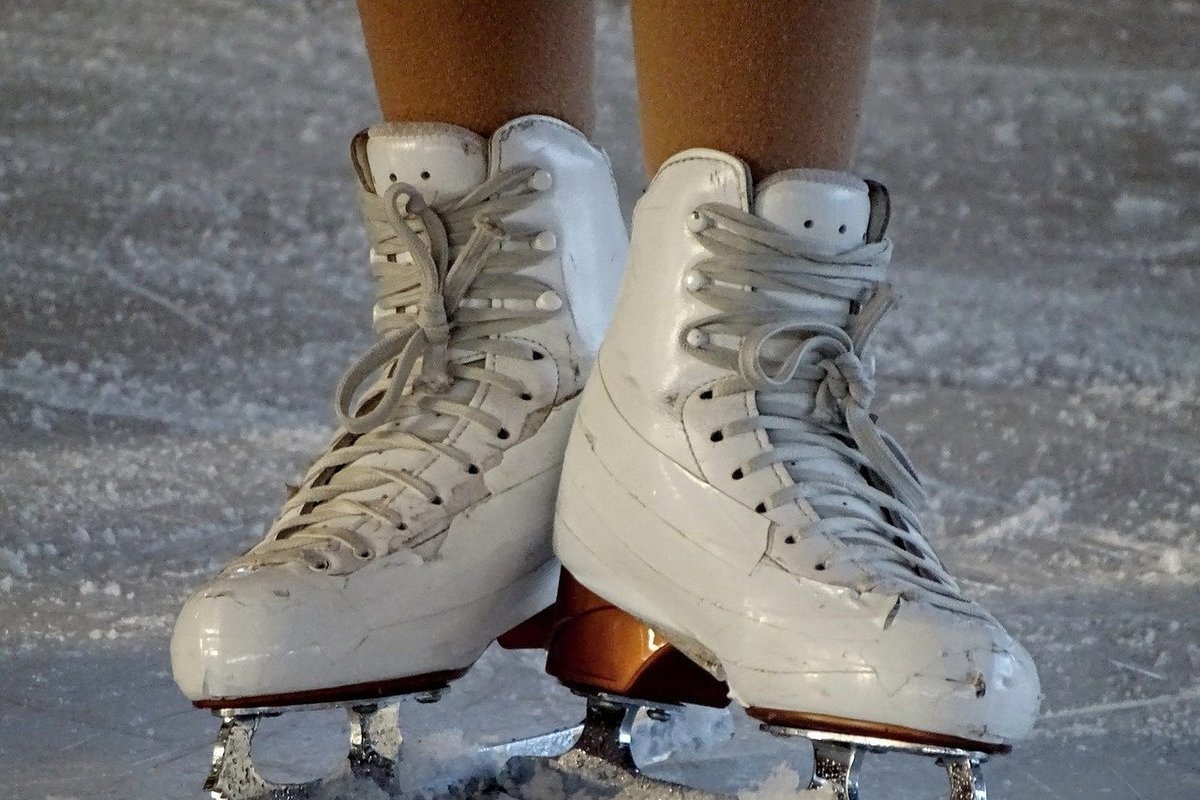 Украина обратилась в ISU c просьбой не допускать россиян до турниров