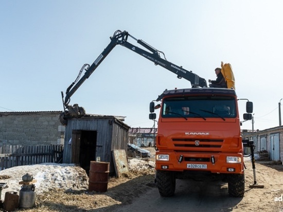 Две постройки на Смидовича рабочие уже снесли