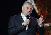 Пресс-секретарь президента РФ Дмитрий Песков заявил, что не знаком с инициативой об отмене указа о передаче Крыма Украине