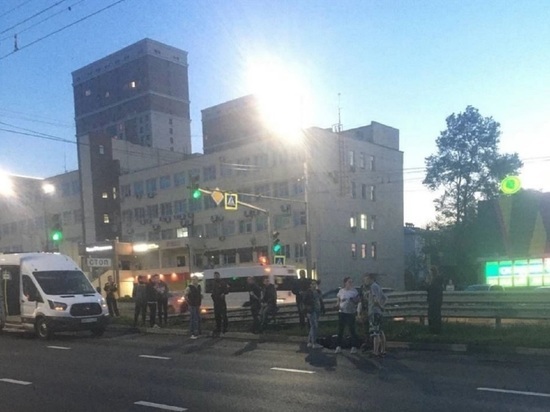 На Московском проспекте Ярославля маршрутка сбила пешехода