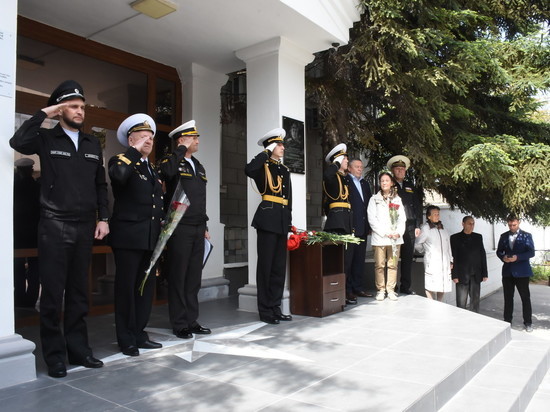 В Севастополе открыли мемориальную доску контр-адмиралу Соловьеву