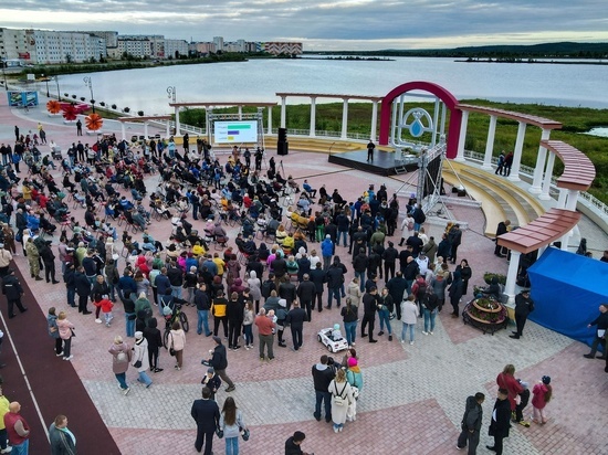 Глава Надымского района рассказал о планах по благоустройству набережной и очистке озера