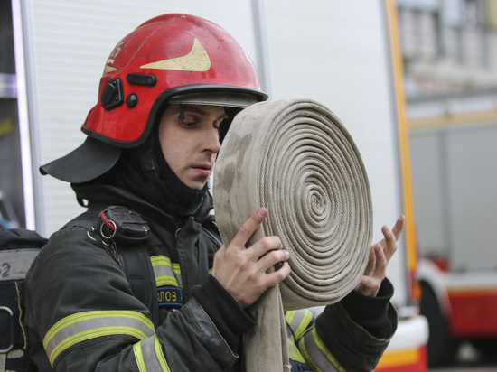 В результате взрывов в Кировоградской области Украины произошел крупный пожар