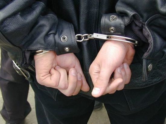 Башкирские полицейские задержали трех вымогателей, третировавших горожанина