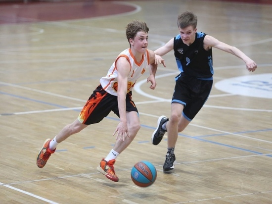 В Архангельске назвали победителя первенства региона по баскетболу
