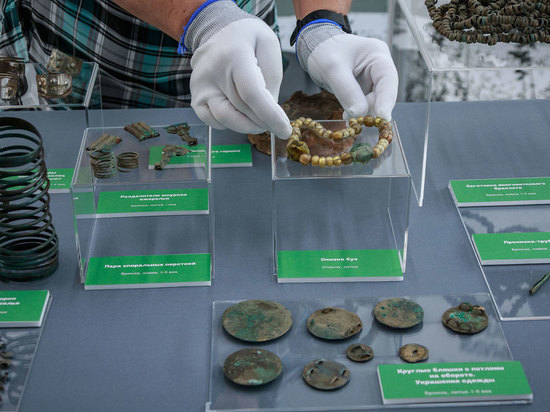 Музею-заповеднику «Куликово поле» передан уникальный клад женских украшений