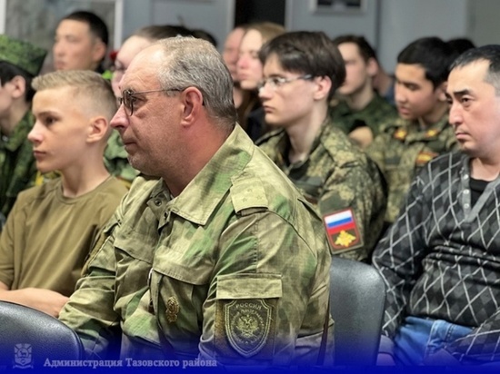 В Тазовском участники СВО рассказали о быте на передовой и боевом духе ямальцев