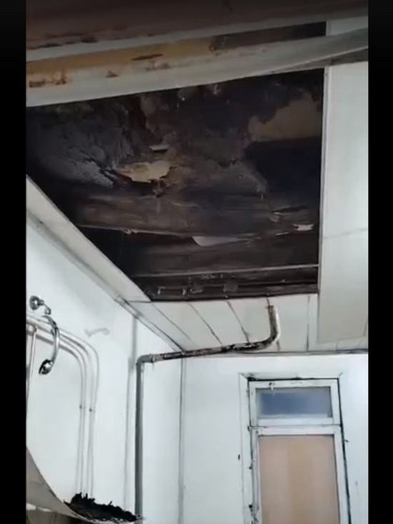 В общежитии Ноябрьска рухнул потолок: следком начал проверку