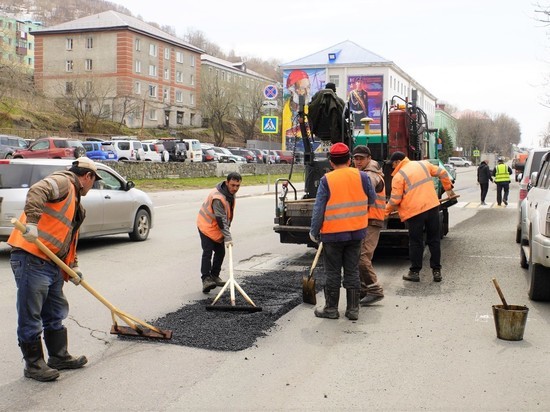 В столице Камчатки начался дорожный ремонт