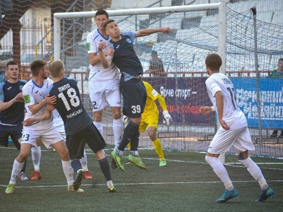 Челябинцы в домашнем матче сыграют против футболистов из Новосибирска