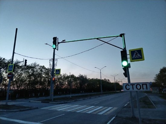 В Омске светодиодные консоли установят еще более чем на 40 светофорах
