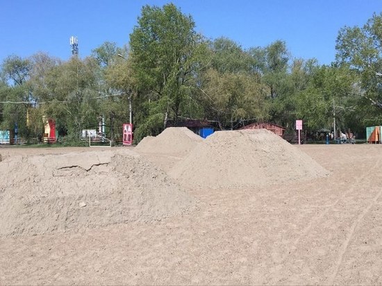 В Омске привезут 700 тонн песка на пляжи перед летним сезоном