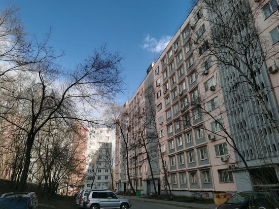 Мать оставила троих маленьких детей в квартире одних на три дня в Хабаровске
