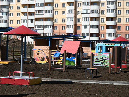 В Златоусте ребенку оторвало подушечку пальцев на детской площадке