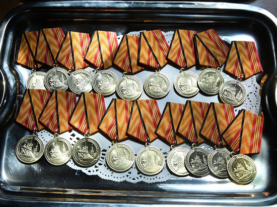 Хабаровские юнармейцы получили медали за участие в параде Победы