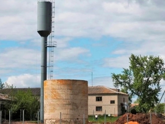 В селе Лебедянского района установили водонапорную башню