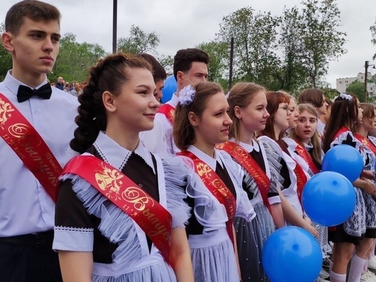 В школах Тамбова проходят праздники последнего звонка