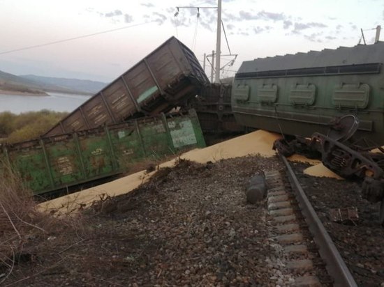 Уголовное дело возбудили после схода вагонов грузового поезда в Забайкалье