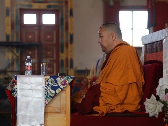 Буддисты Калмыкии начали священный месяц Үрс Сар с принятия обетов и грандиозного музыкального подношения