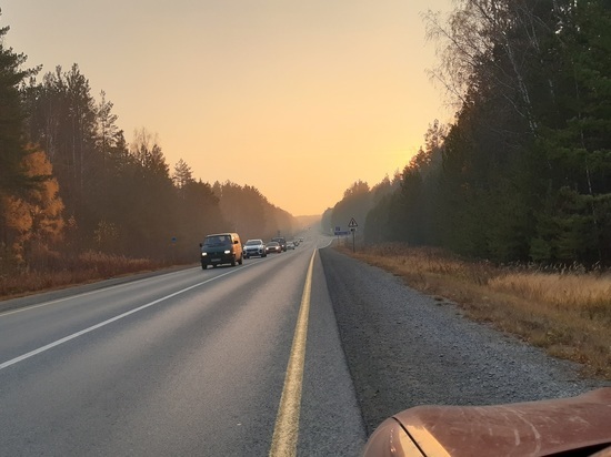 Из-за задымления на трассе Екатеринбург – Серов произошла массовая авария