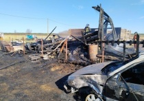 В Мурманской области случился очередной пожар, в результате которого было уничтожено имущество. К счастью, люди не пострадали.