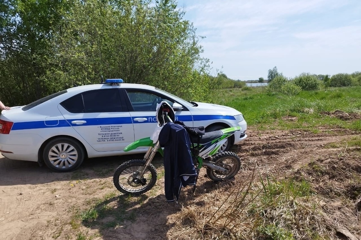 В Новгородском районе инспекторы ДПС остановили 13-летнего водителя  питбайка без прав - МК Великий Новгород