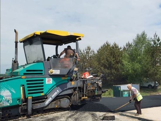 В Орловском округе ремонтируют дорогу между посёлком Докукинский и деревней Спицыно