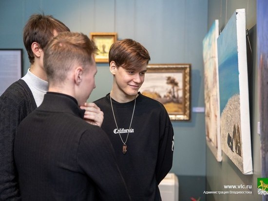 Благотворительная выставка-продажа картин приморских художников пройдет во Владивостоке