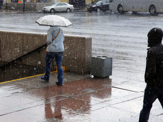 Дожди и грозы задержатся в Петербурге только на один день