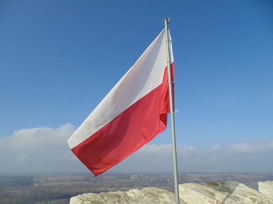 Глава Минюста Польши Зебро заявил, что страна постепенно теряет суверенитет