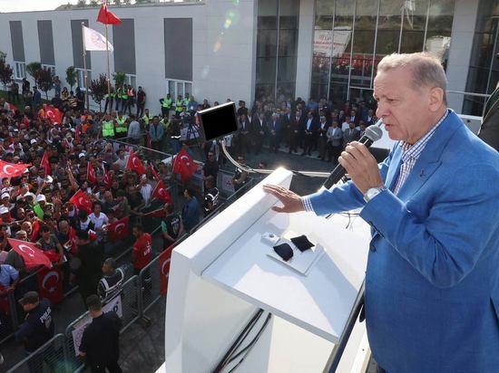 За кого проголосуют сторонники националиста Синана Огана