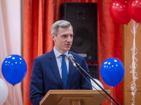 Врио губернатора Смоленской области принял участие в празднике Последнего звонка