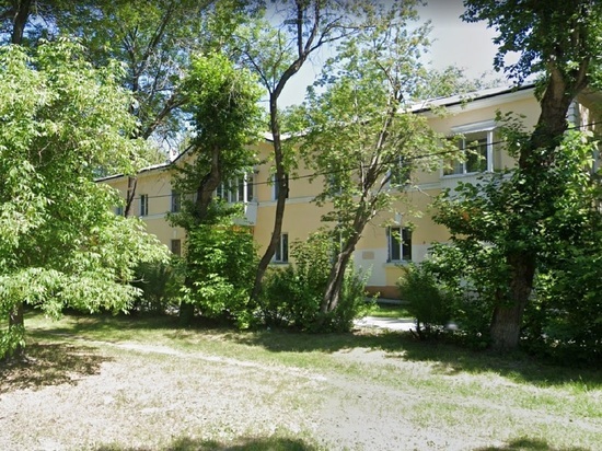 Во Втузгородке водитель повредил три припаркованные машины и скрылся