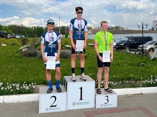 Орловские велогонщики привезли из Курска 11 медалей