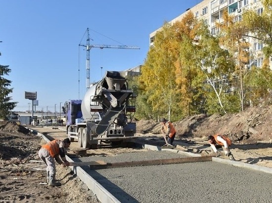 В Омской области начали ремонтировать дорогу в обход Полтавки