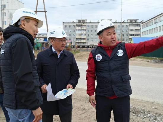 Алексей Колодезников проверил ход строительства сети газораспределения высокого давления в Якутске