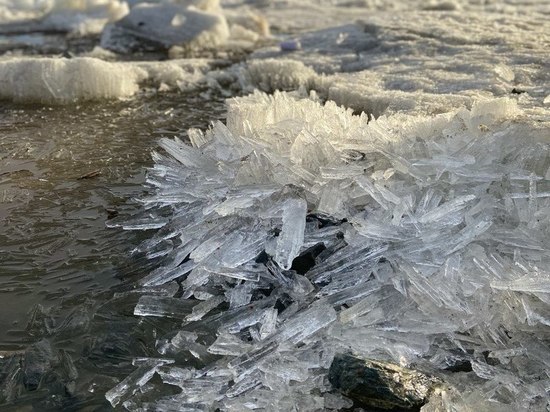 В ЯНАО ледоход начался на реке Надым