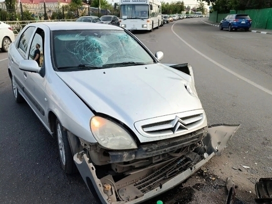 В Грязях в ДТП пострадали водители и пассажир