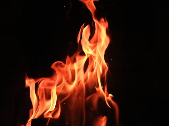 В пожаре в Каракулино пострадала женщина