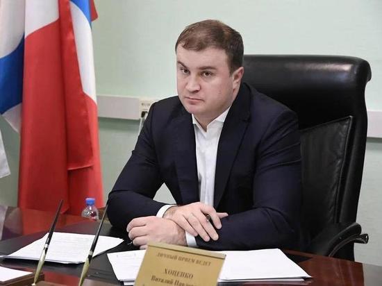 Глава Омской области поможет волонтерам в расширении производства маскировочных сетей