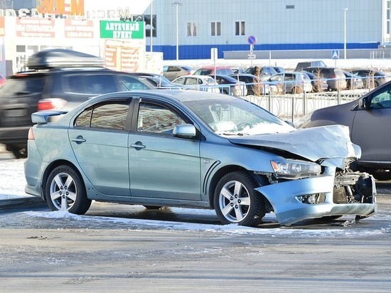 Ребенок попал под колеса автомобиля в Дебальцево