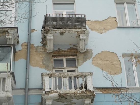 Александр Терентьев остановил «круговую поруку» в Бийске, из-за которой многоэтажка не может дождаться ремонта