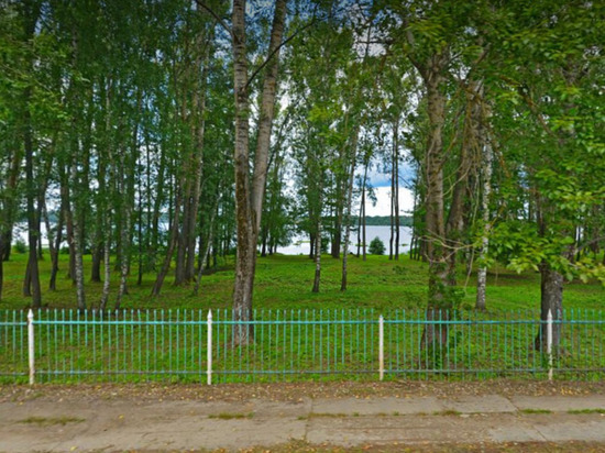 Губернатор Ивановской области погулял по обновлённому парку в Наволоках