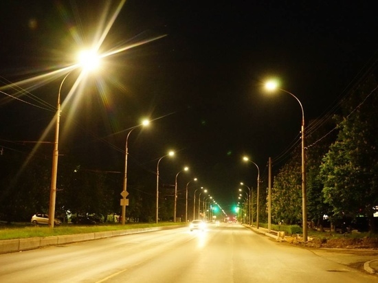 В Орле на ул. Комсомольской в рамках комплексного ремонта заменили освещение