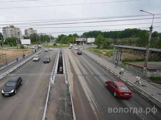 Движение по мосту через реку Шограш полностью открыто в Вологде